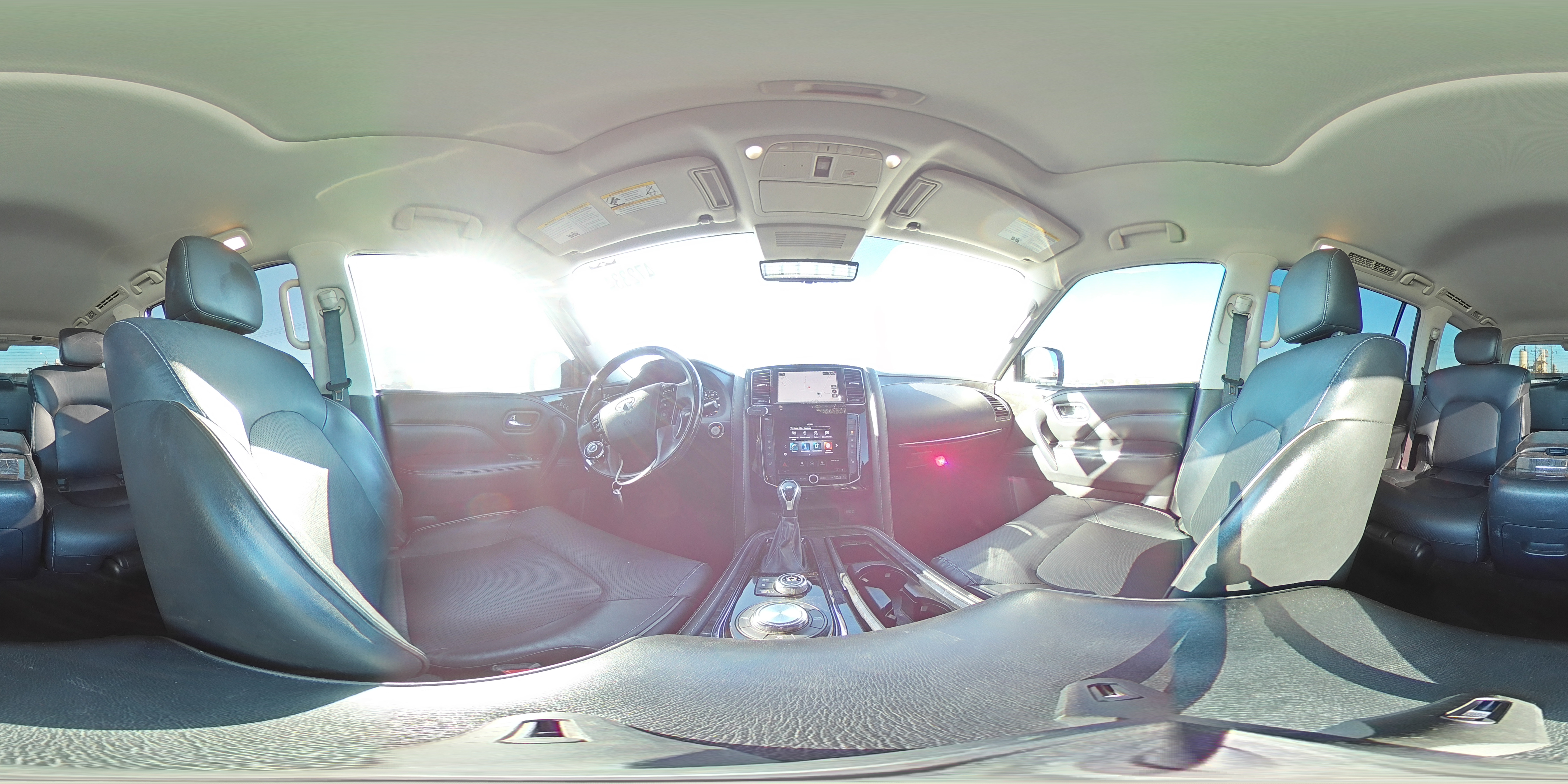 2021 Infiniti QX80 - Image 14