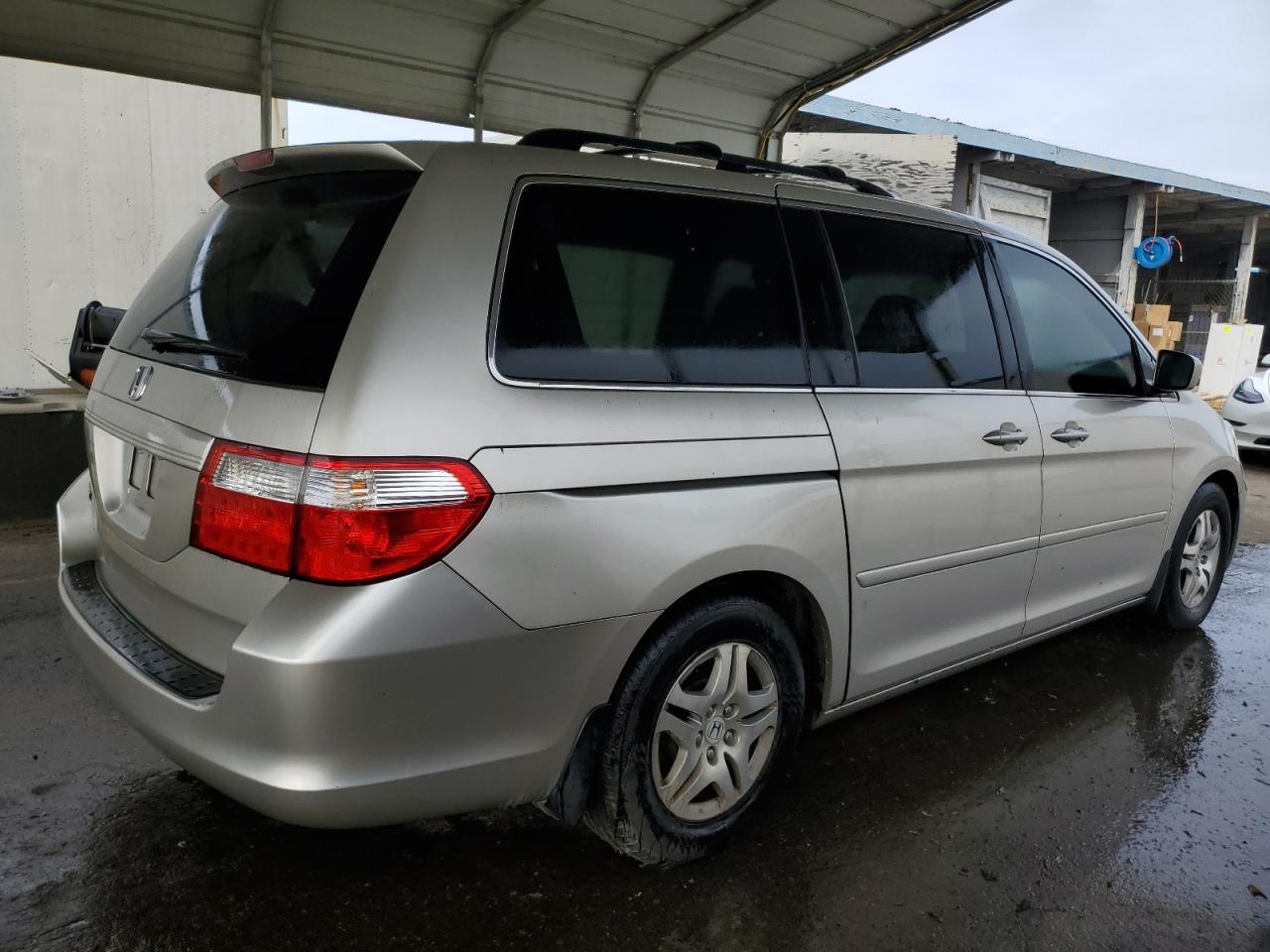 2007 Honda Odyssey - Image 3