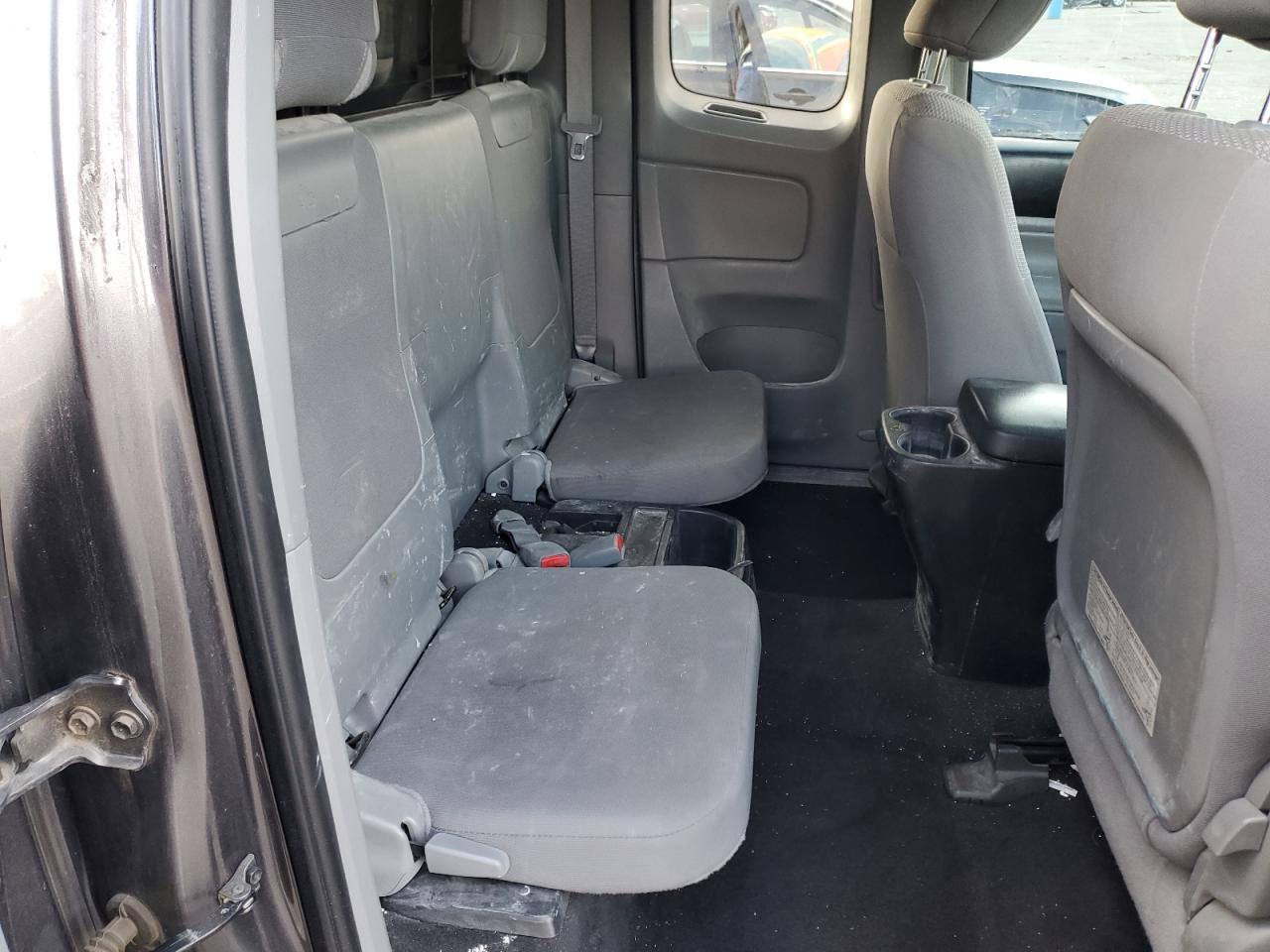 2012 Toyota Tacoma - Image 10