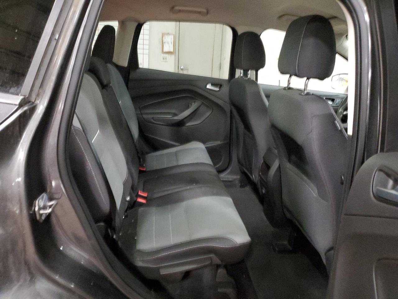 2015 Ford Escape - Image 11