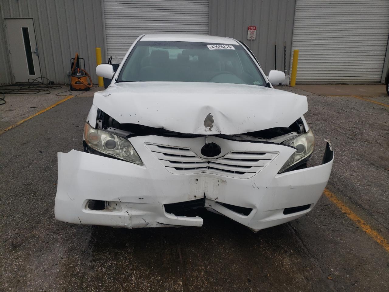 2009 Toyota Camry - Image 5
