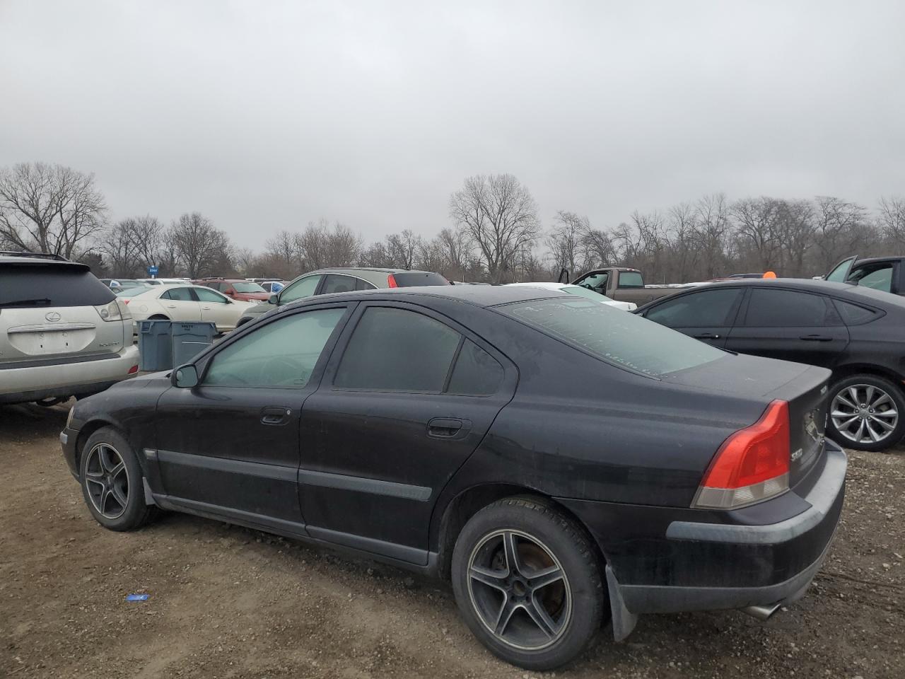 2004 Volvo S60 - Image 2