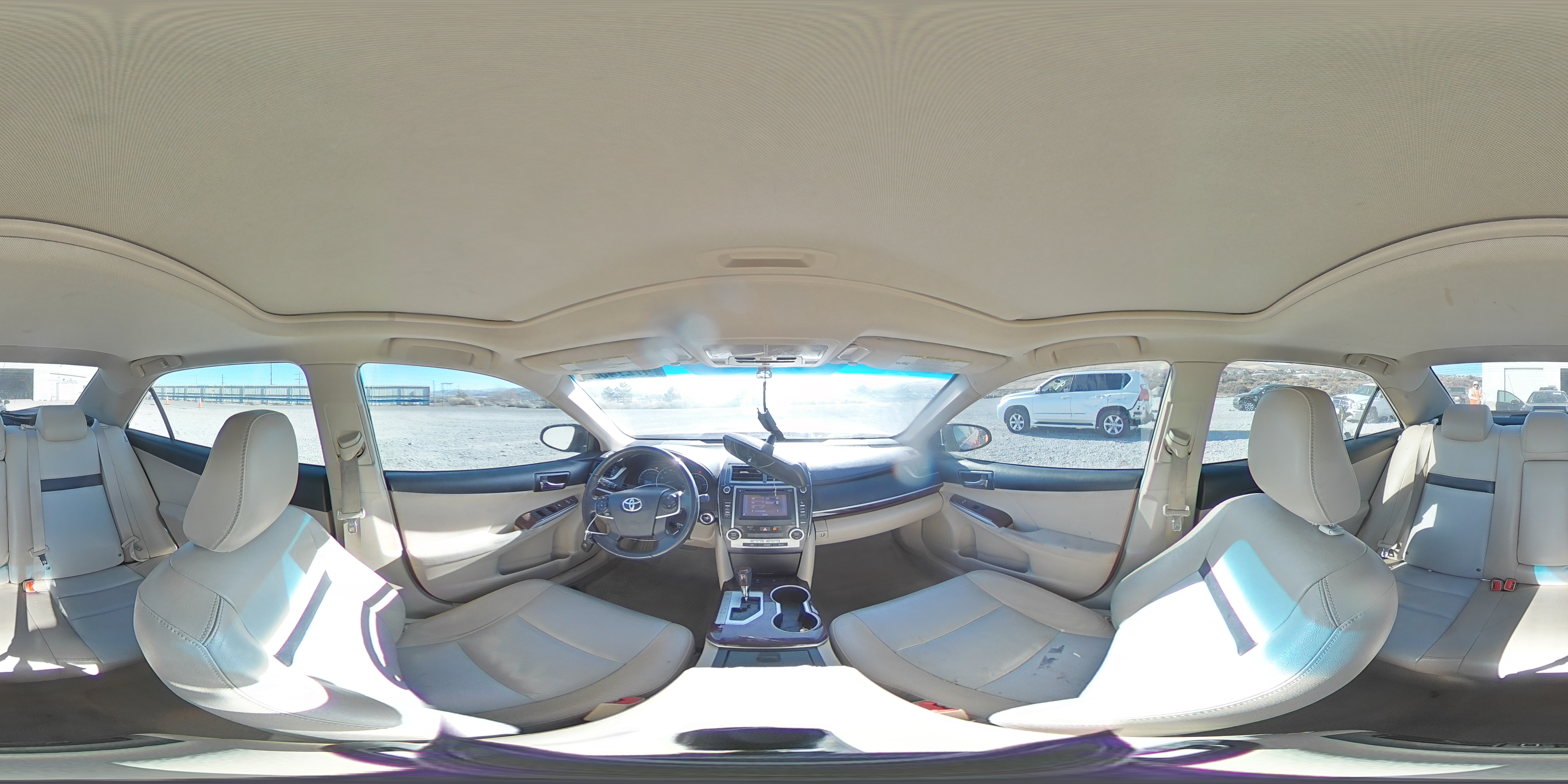 2012 Toyota Camry - Image 13