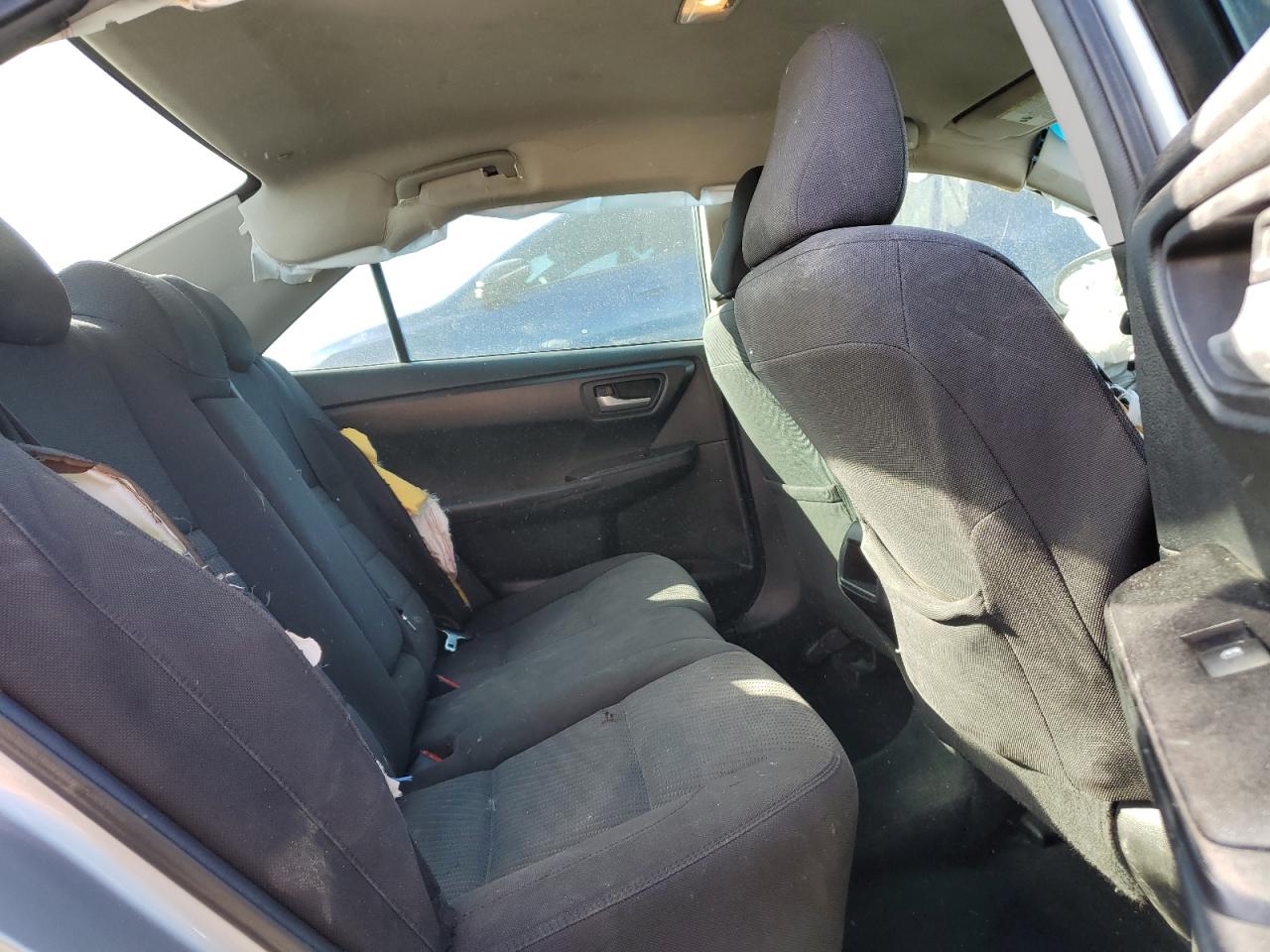 2015 Toyota Camry - Image 10