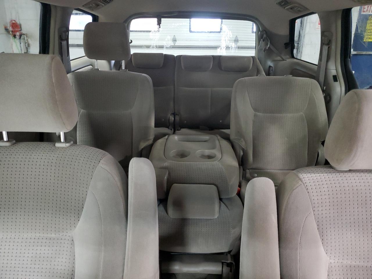 2006 Toyota Sienna - Image 10