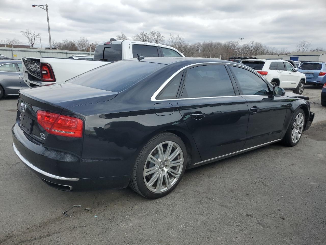 2014 Audi A8 - Image 3