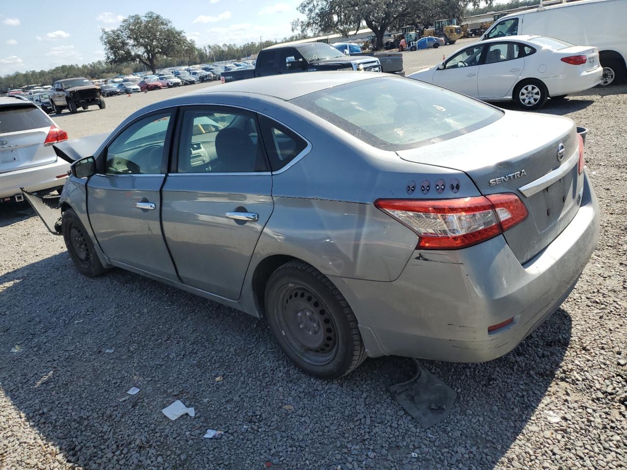2013 Nissan Sentra - Image 2