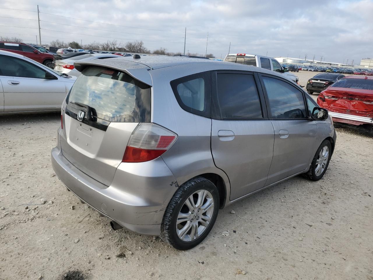 2010 Honda Fit - Image 3