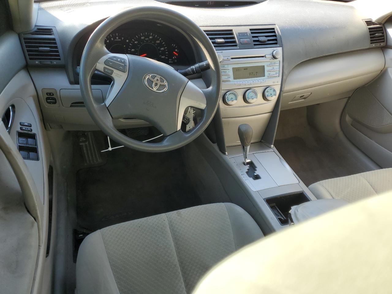 2009 Toyota Camry - Image 8