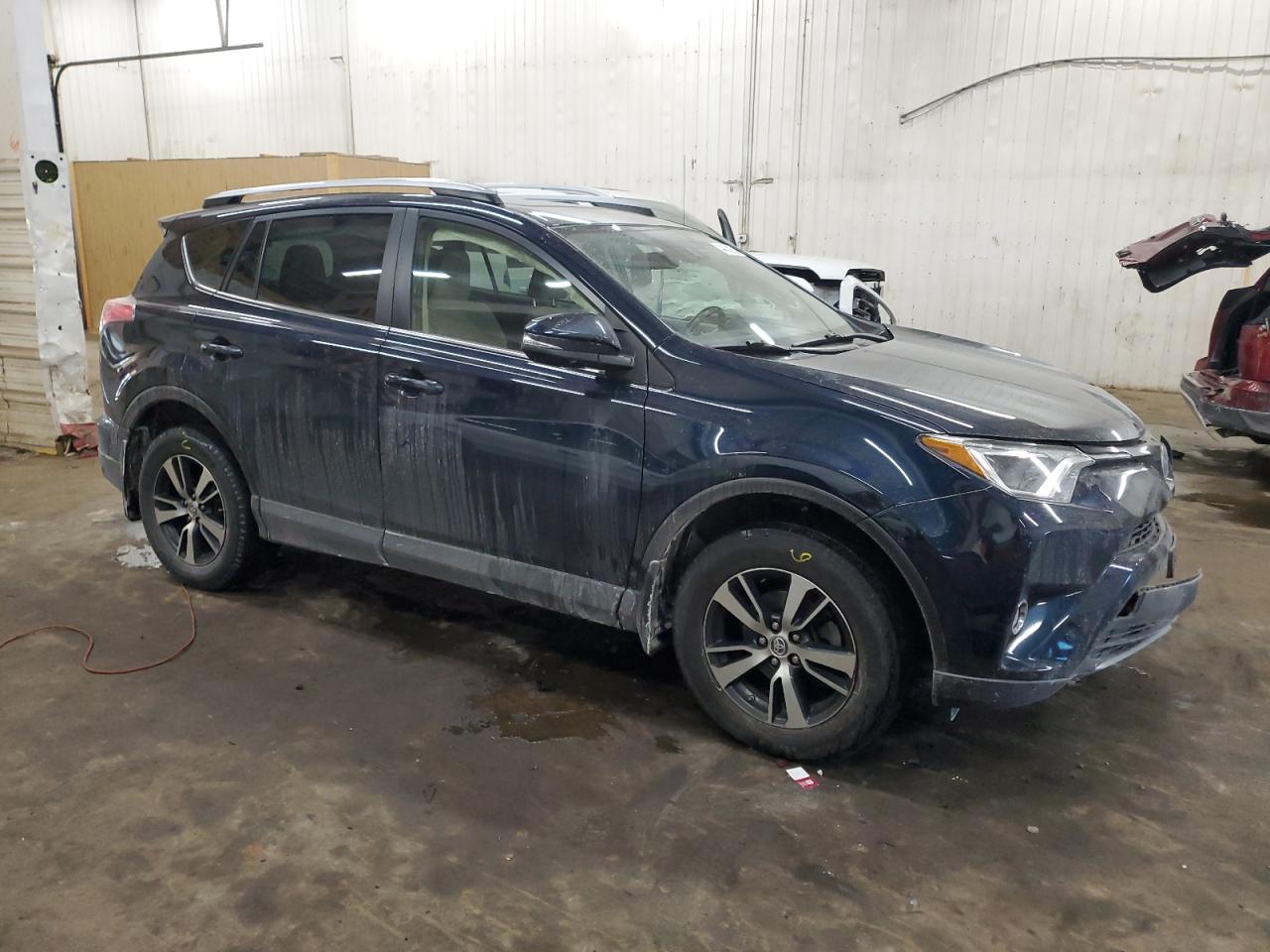 2017 Toyota RAV 4 - Image 4
