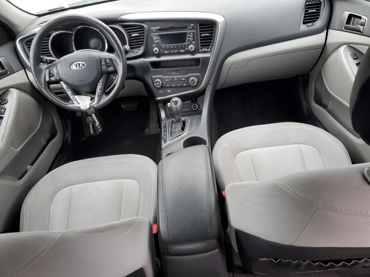 2011 Kia Optima - Image 8