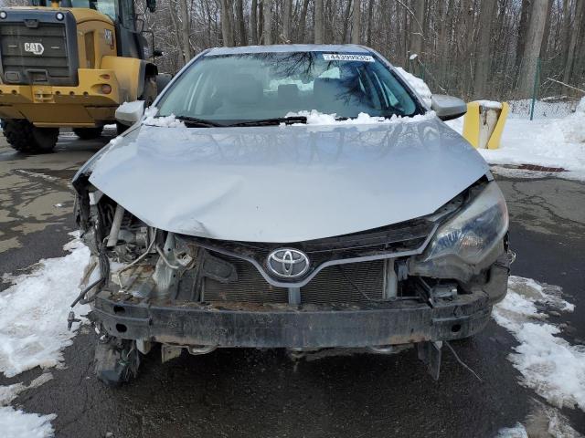 Sedans TOYOTA COROLLA 2016 Srebrny