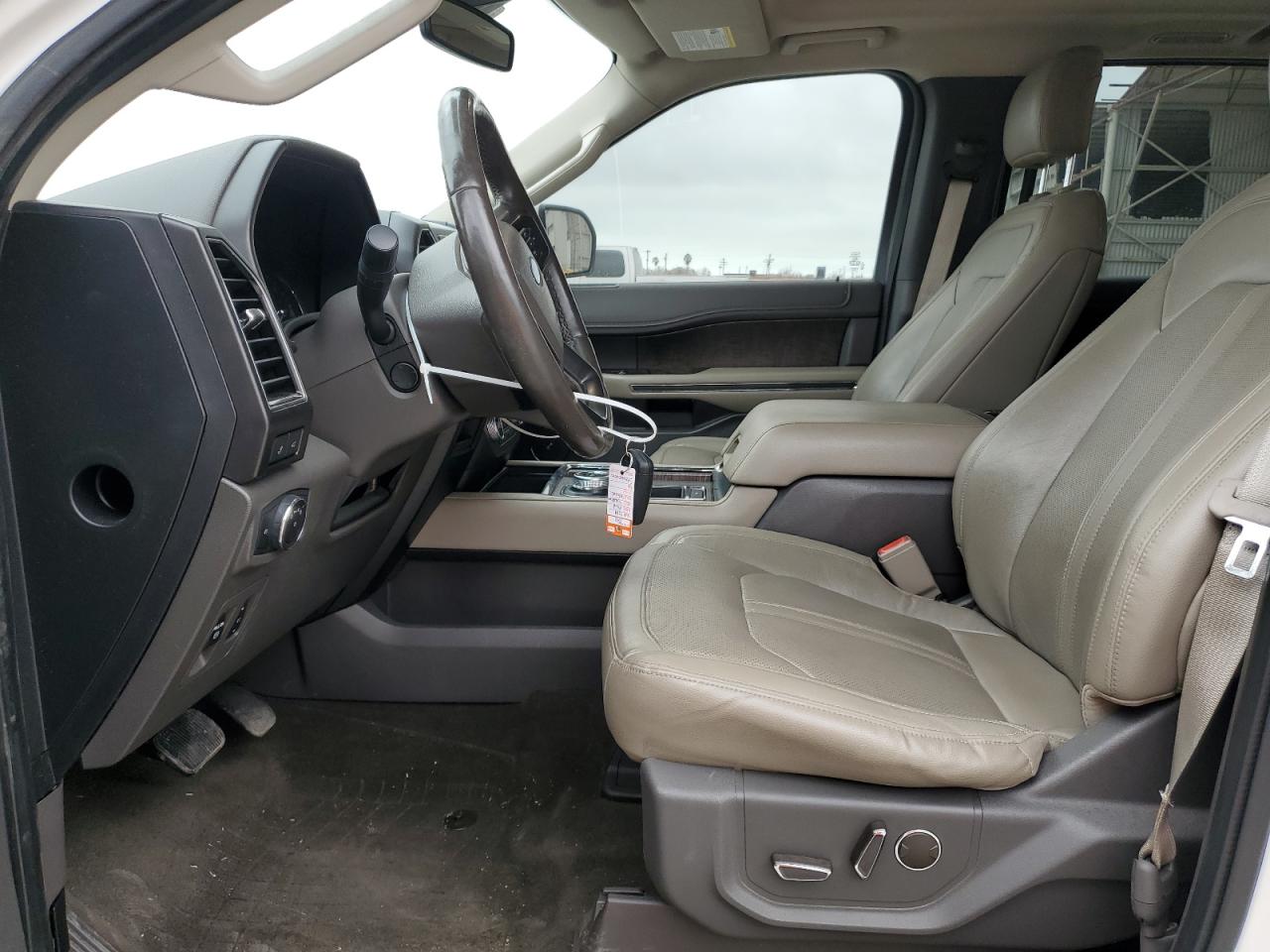 2019 Ford Expedition - Image 7