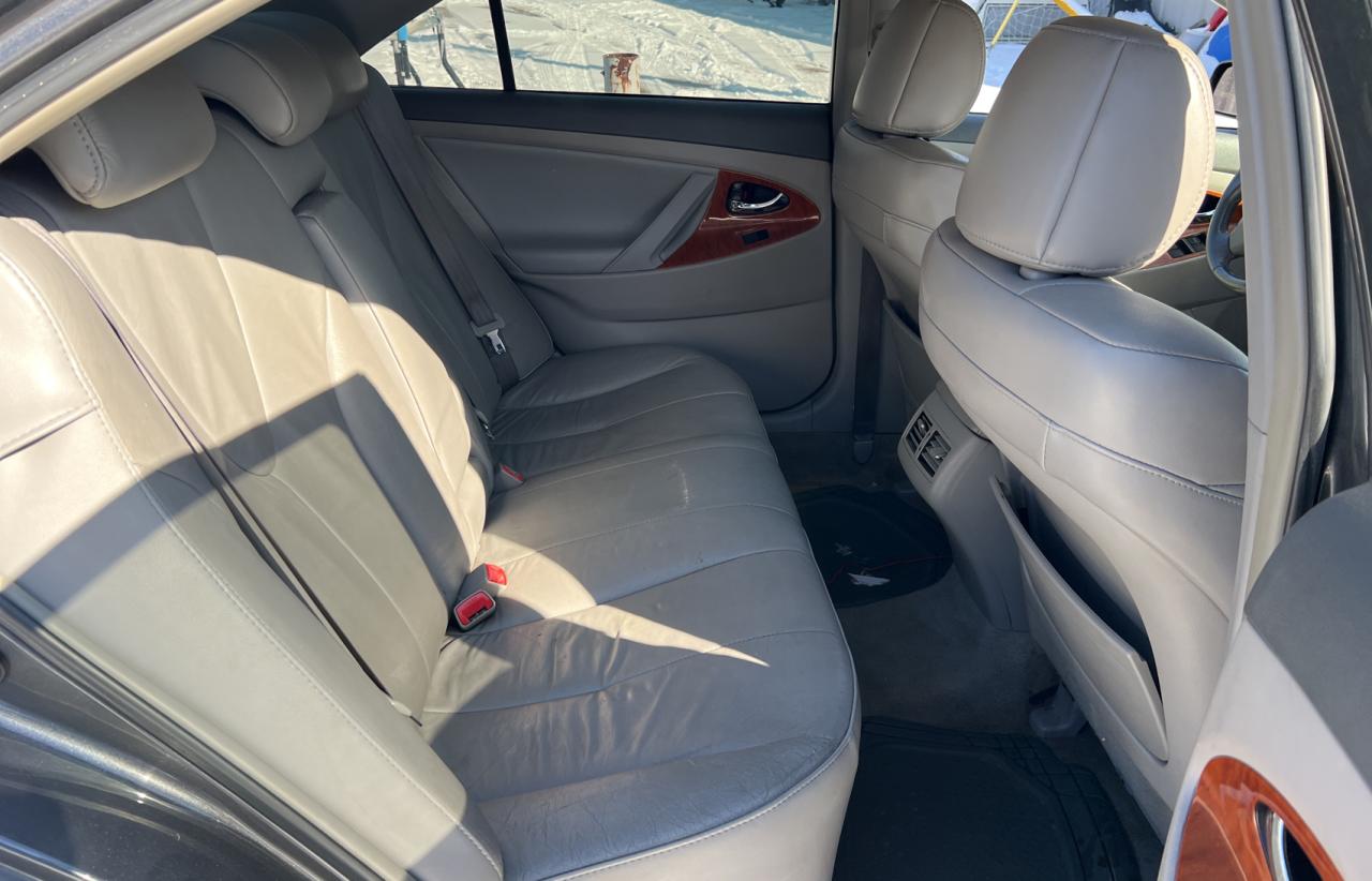 2009 Toyota Camry - Image 6