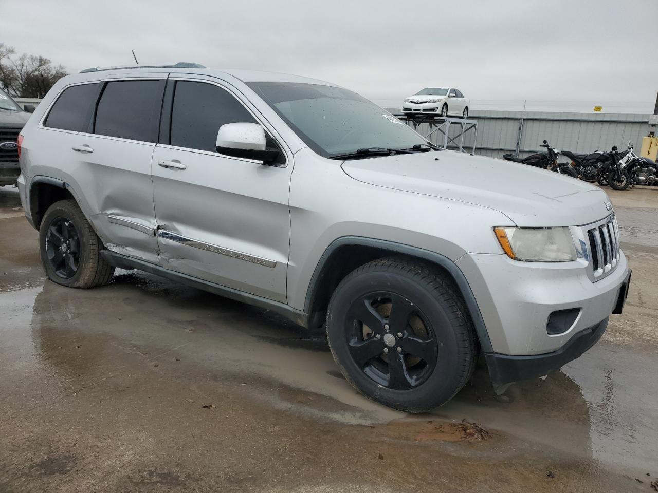 2011 Jeep Grand Cherokee - Image 4