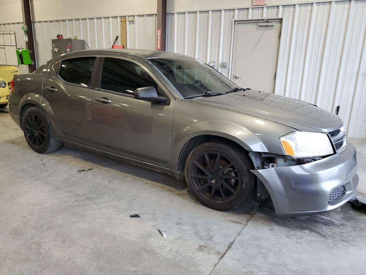 2013 Dodge Avenger - Image 4