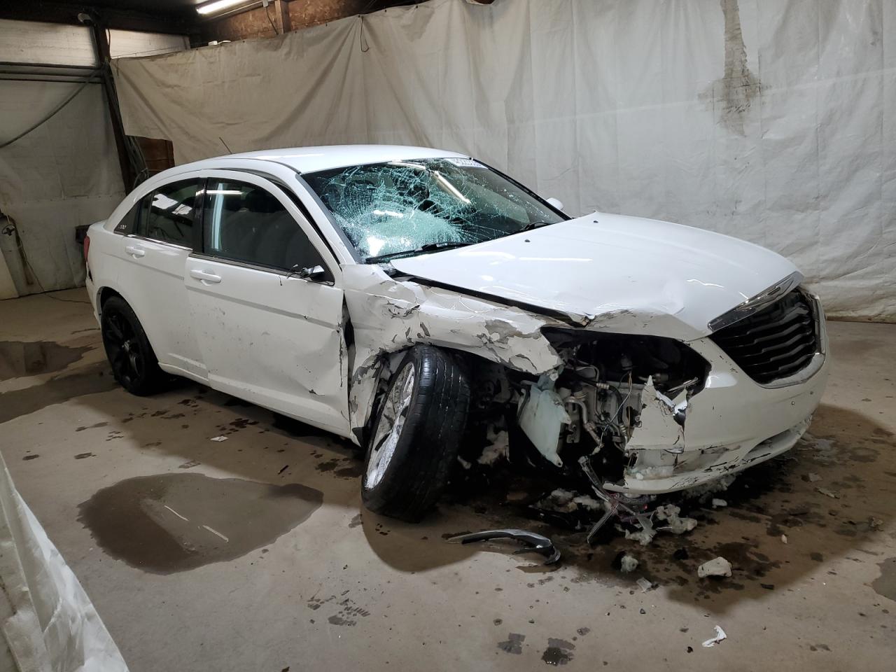 2011 Chrysler 200 - Image 4