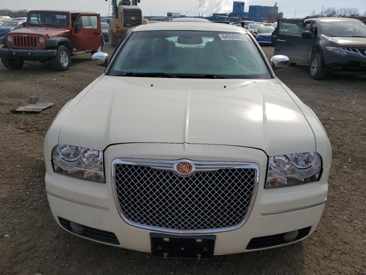 2010 Chrysler 300 - Image 5