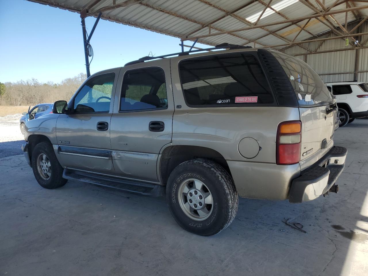 2001 Chevrolet Tahoe - Image 2