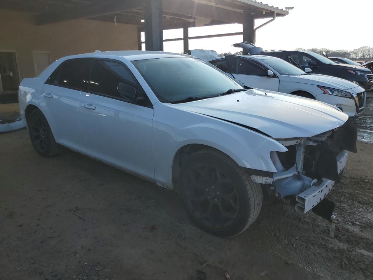 2019 Chrysler 300 - Image 4