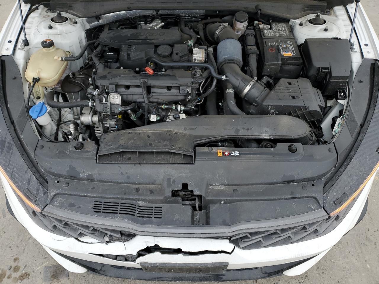 2023 Kia K5 - Image 11