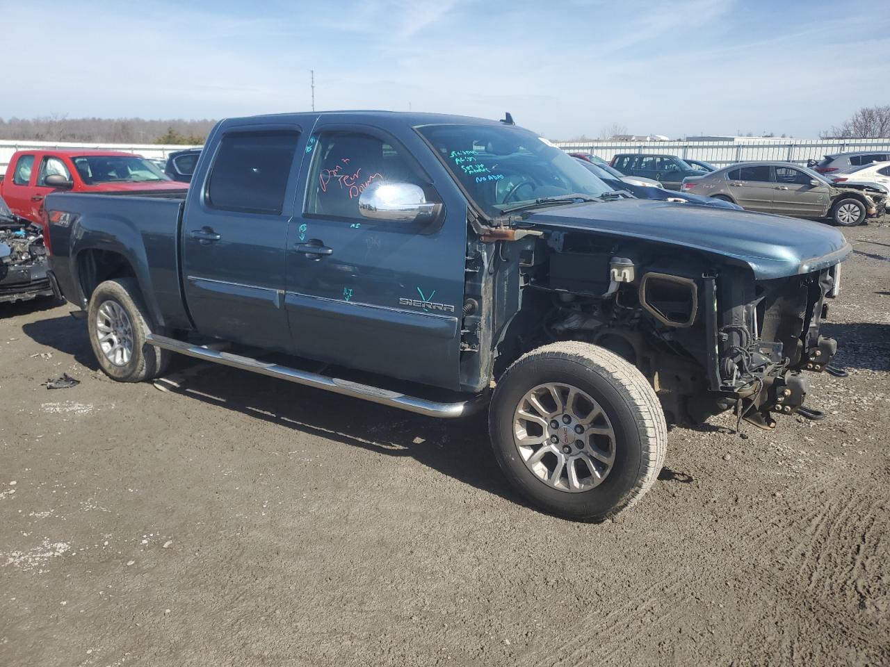 2011 GMC Sierra - Image 4
