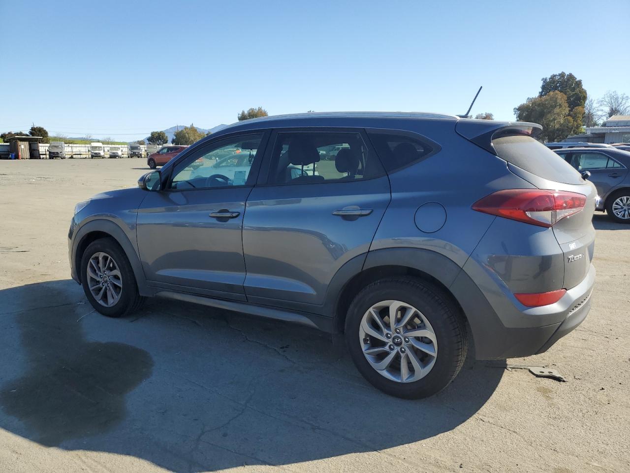 2016 Hyundai Tucson - Image 2