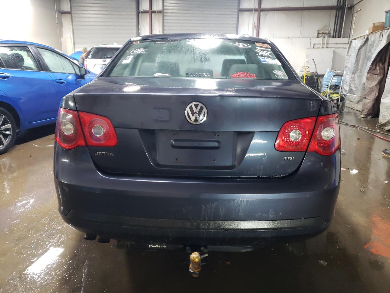 2005 Volkswagen Jetta - Image 6