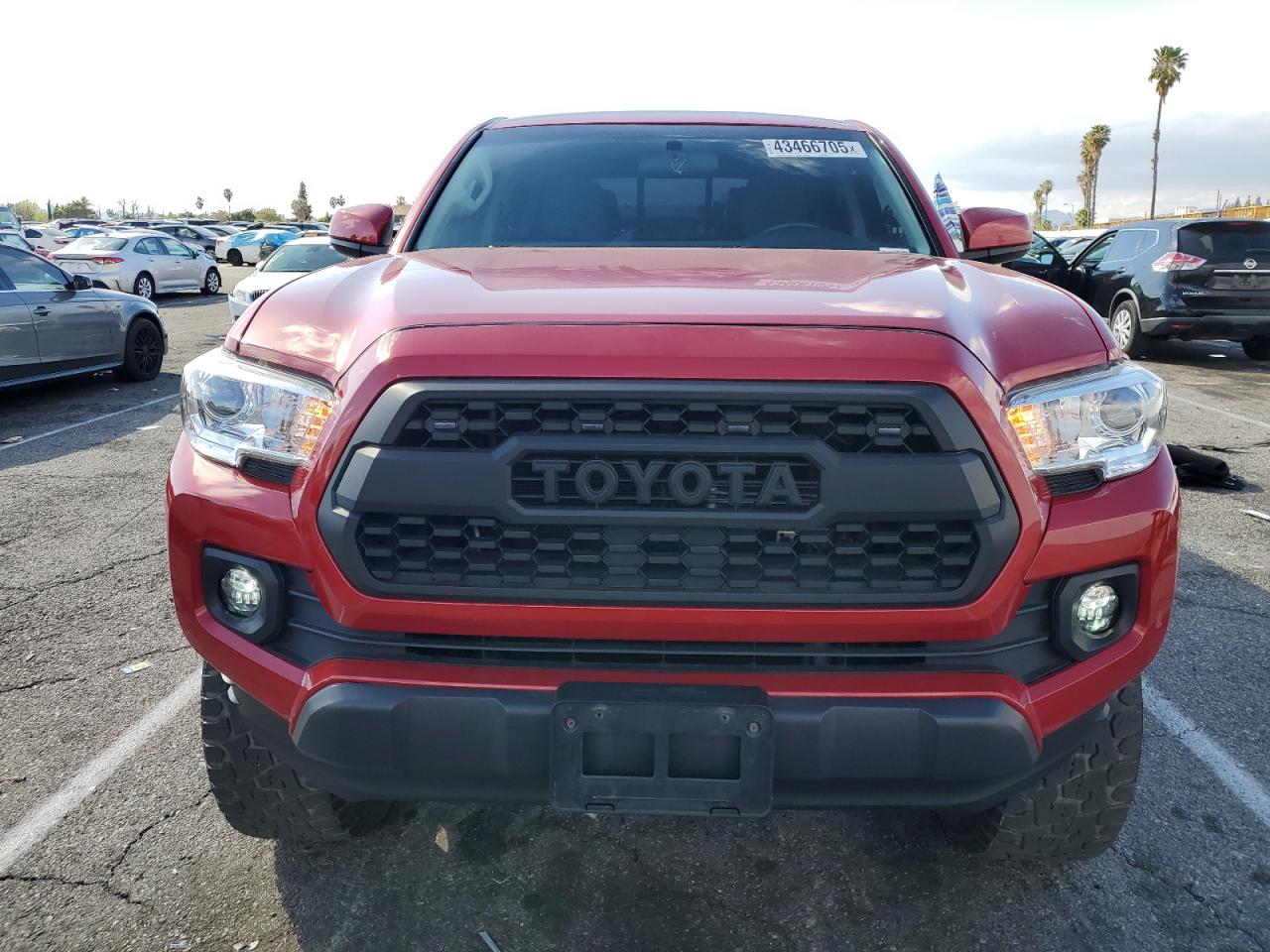 2016 Toyota Tacoma - Image 5