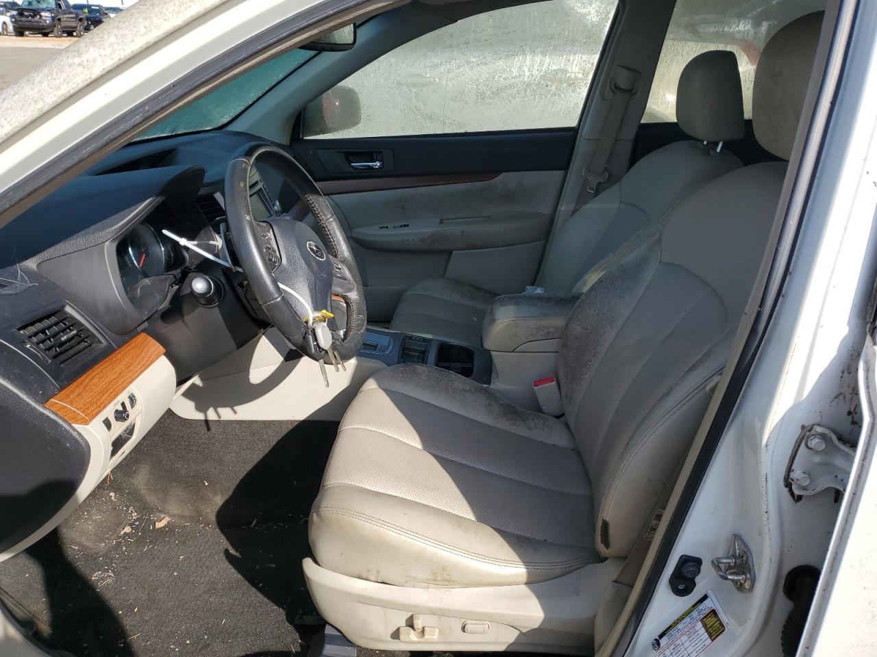 2013 Subaru Outback - Image 7