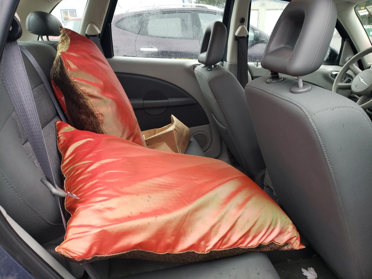 2006 Chrysler PT Cruiser - Image 11