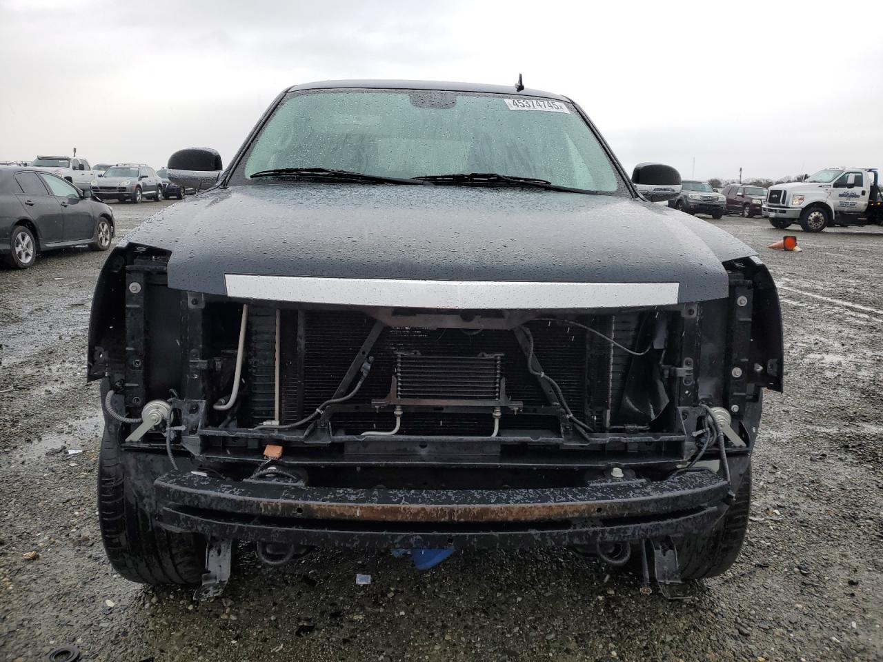 2011 Cadillac Escalade - Image 5
