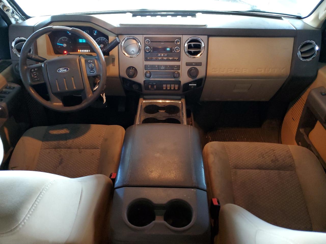 2016 Ford F350 - Image 8