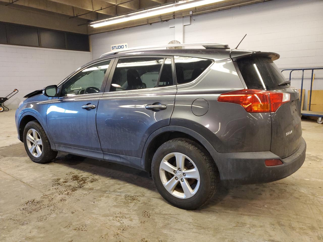 2014 Toyota RAV 4 - Image 2