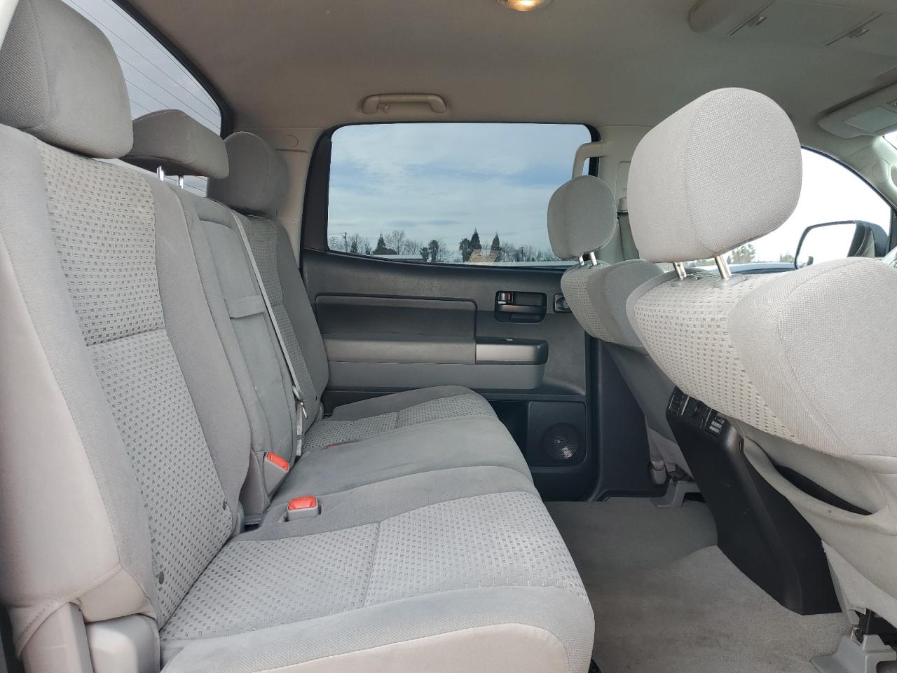 2011 Toyota Tundra - Image 10
