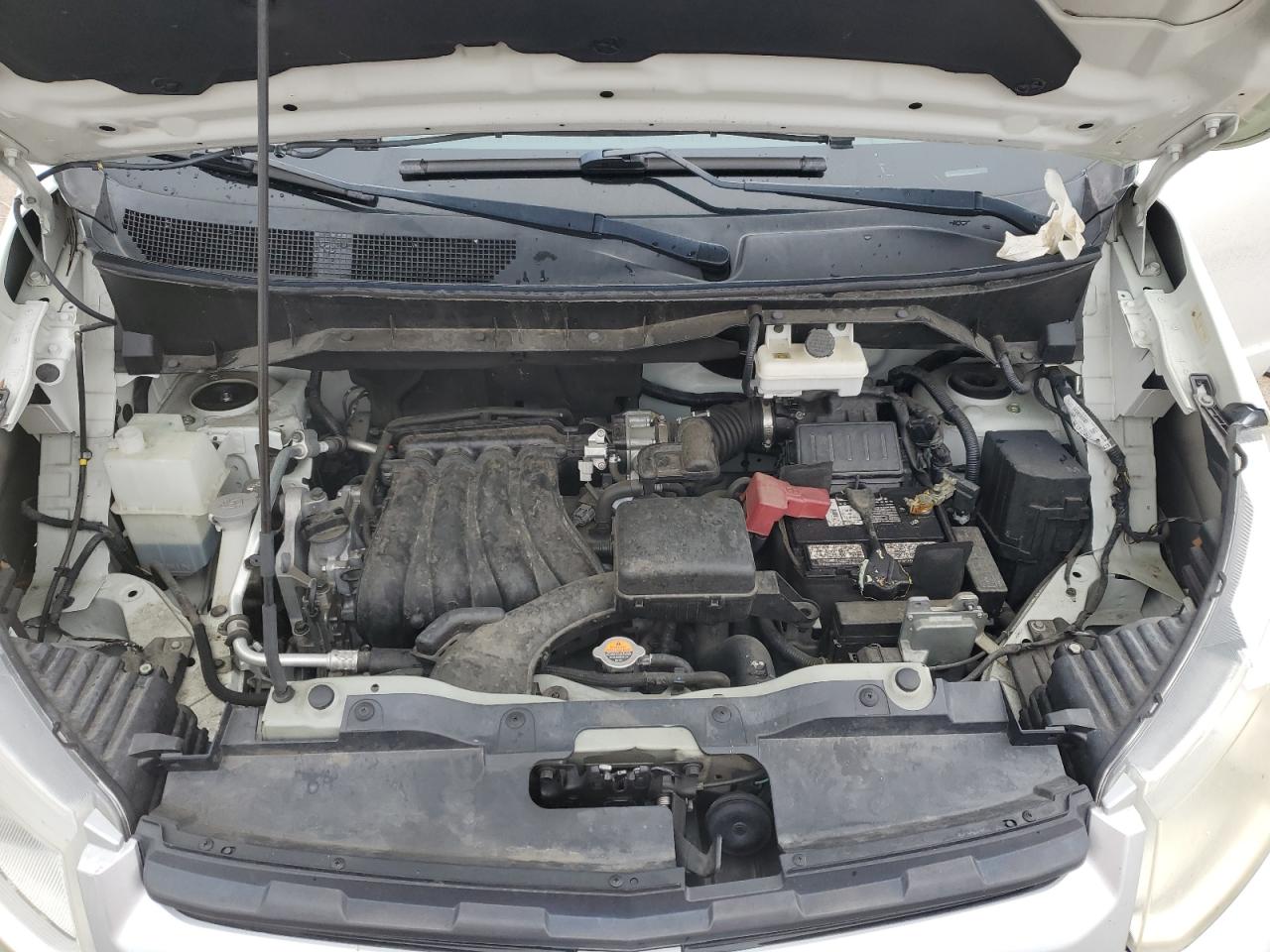 2015 Chevrolet Express - Image 12