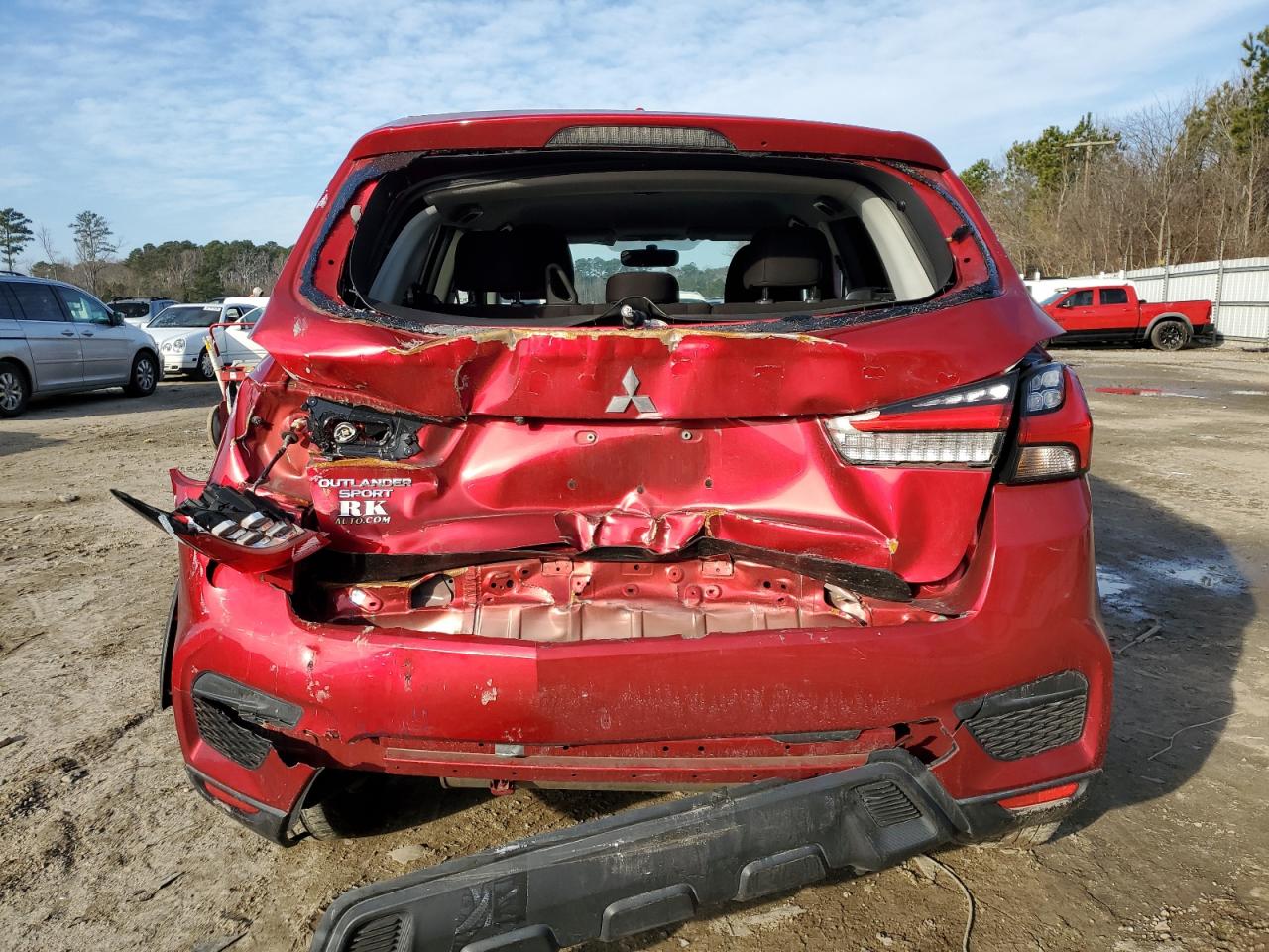 2020 Mitsubishi Outlander - Image 6