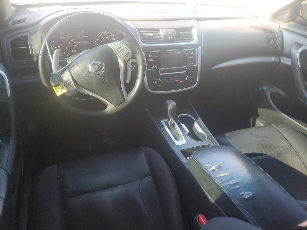 2017 Nissan Altima - Image 8