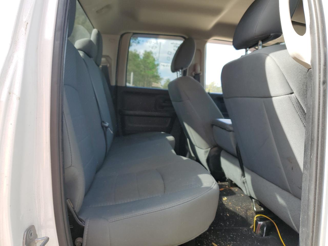 2014 RAM 1500 - Image 10