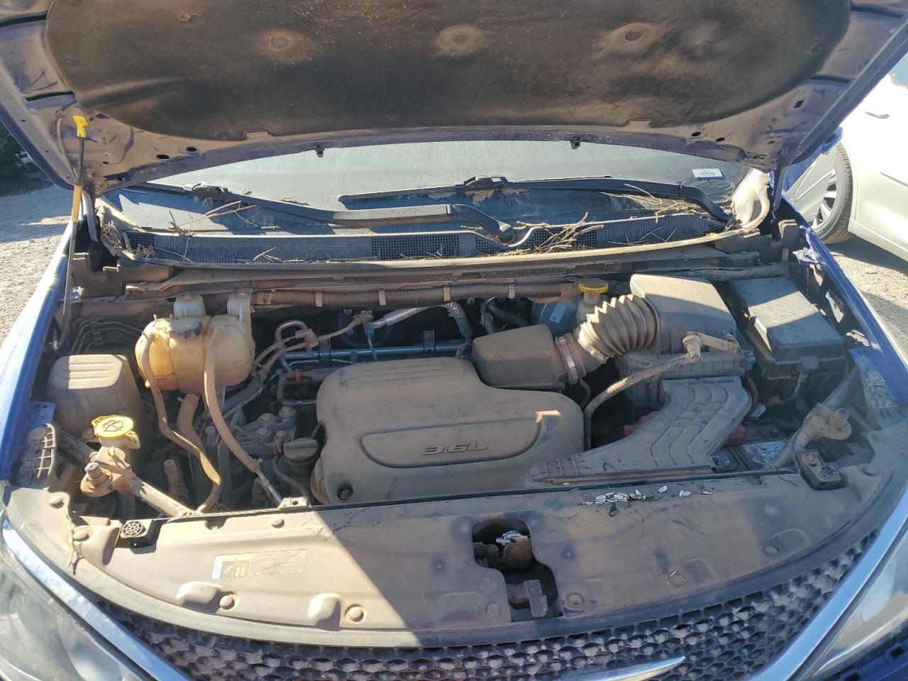 2020 Chrysler Pacifica - Image 12