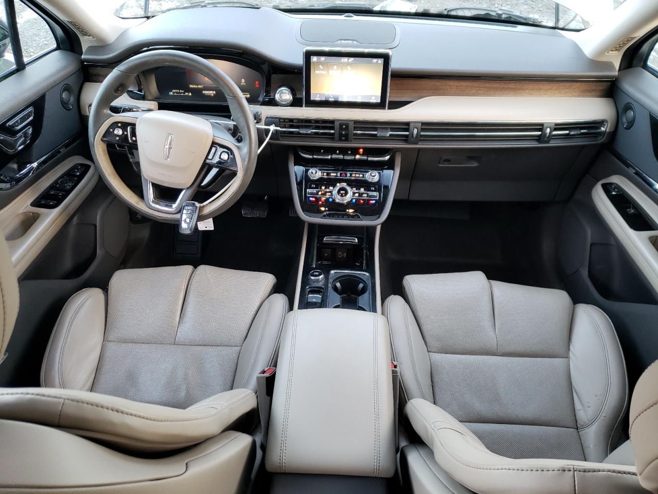2020 Lincoln Corsair - Image 8