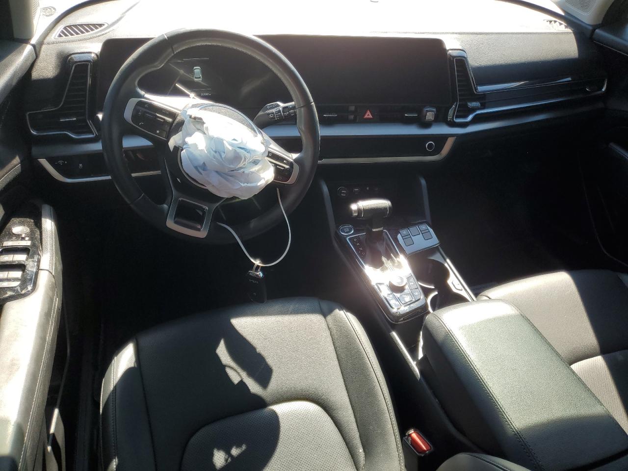 2023 Kia Sportage - Image 8