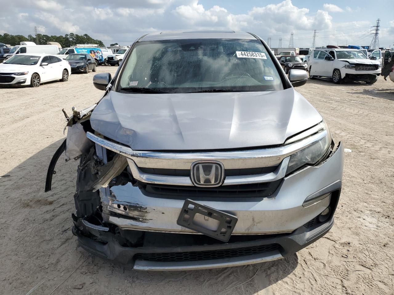 2019 Honda Pilot - Image 5