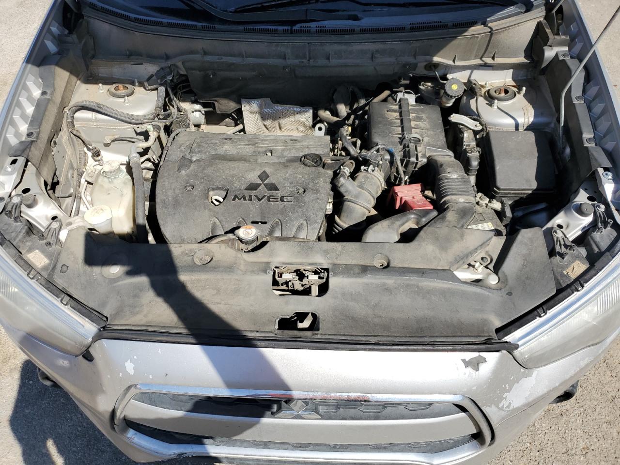 2015 Mitsubishi Outlander - Image 12