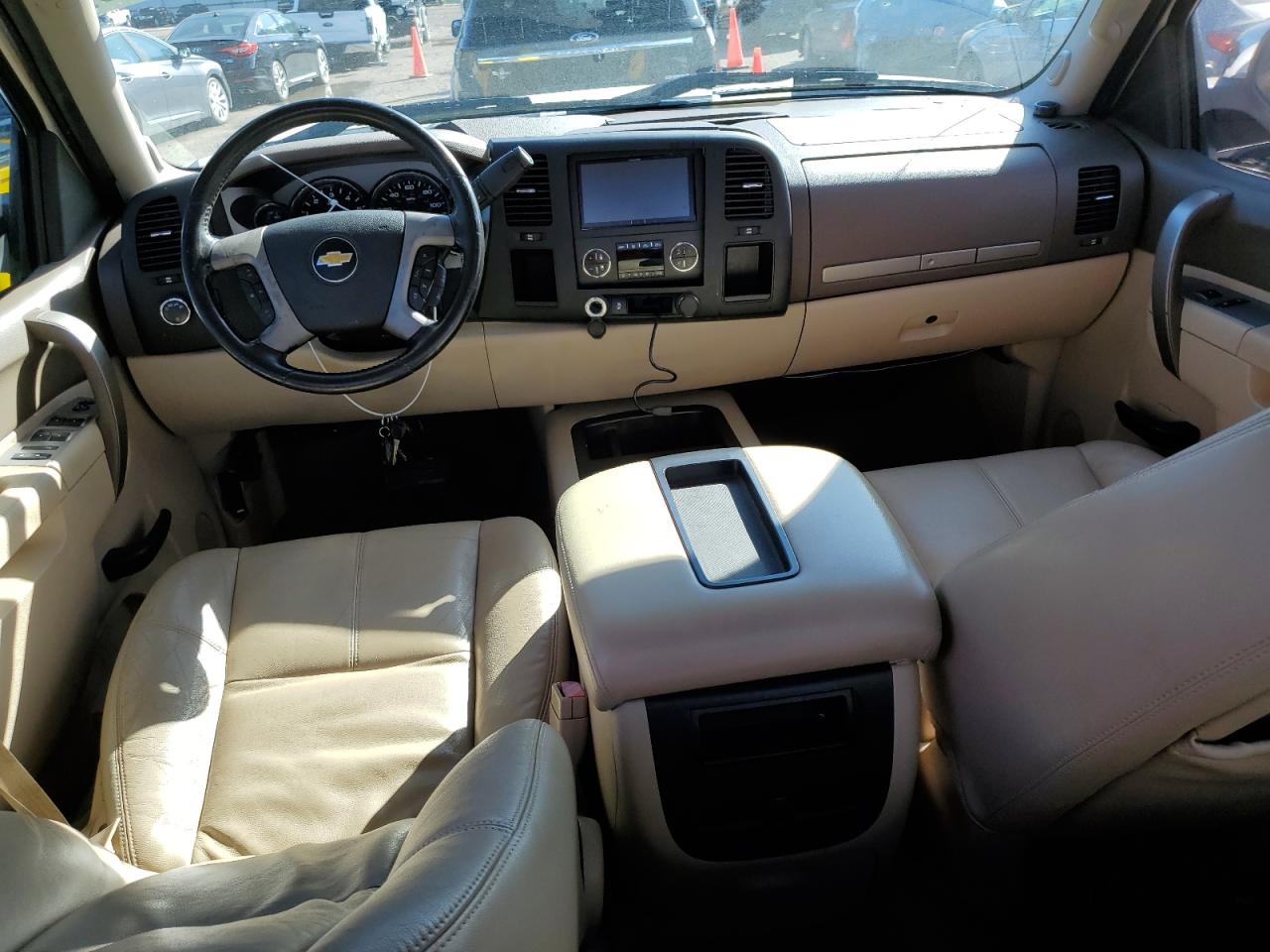 2013 Chevrolet Silverado - Image 8