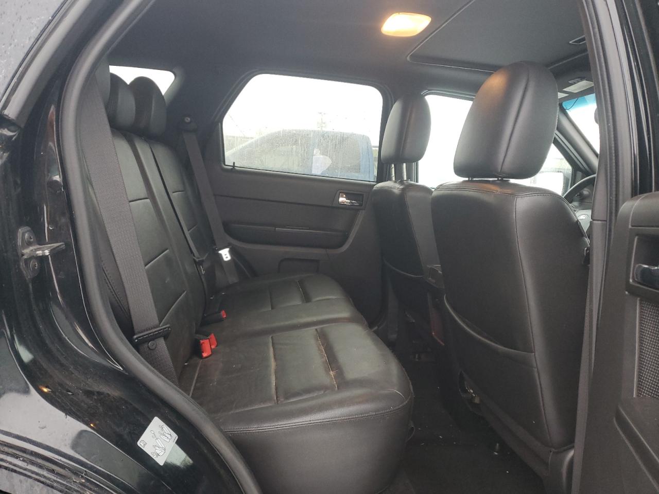 2010 Ford Escape - Image 11