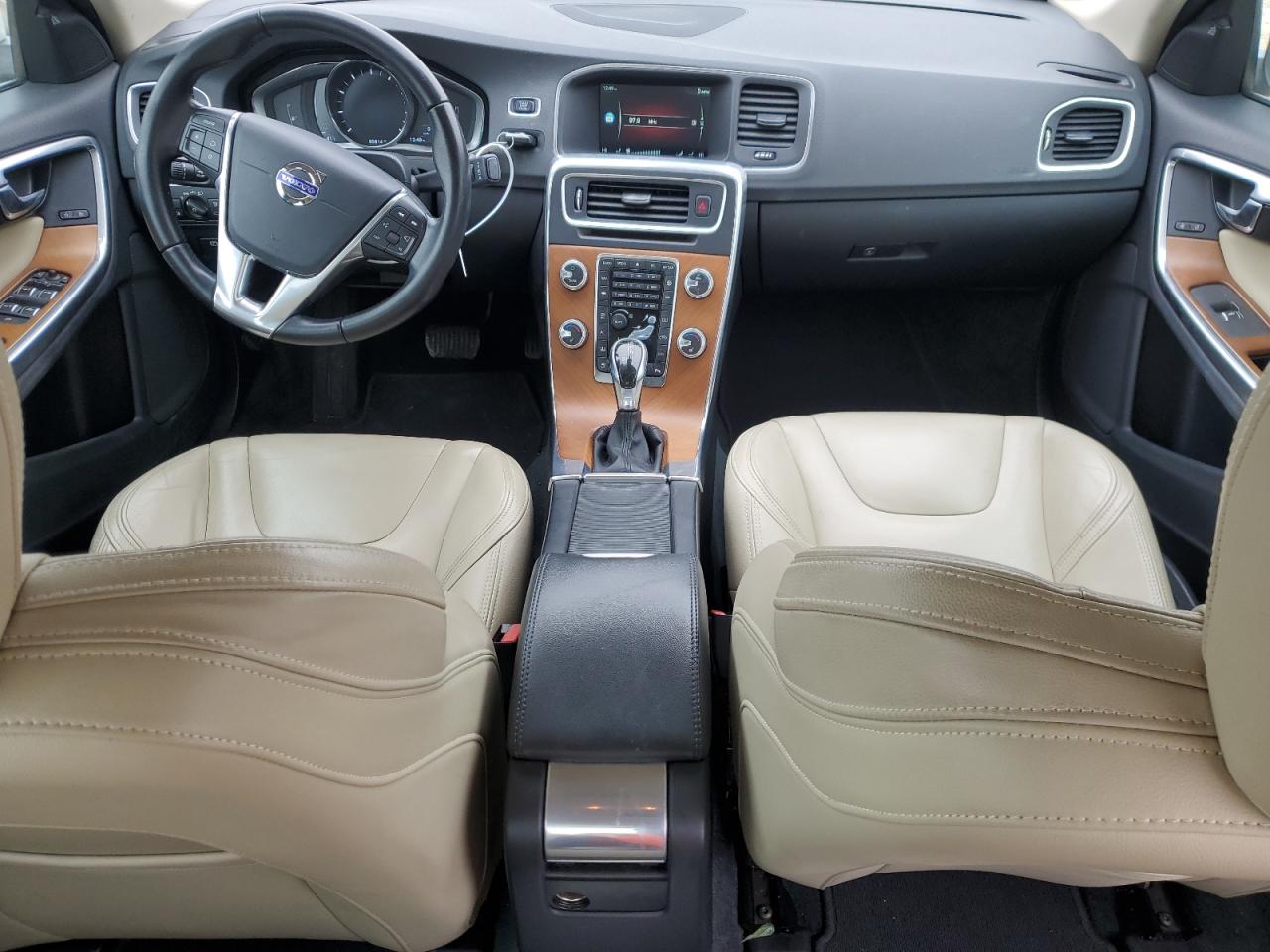 2016 Volvo S60 - Image 8