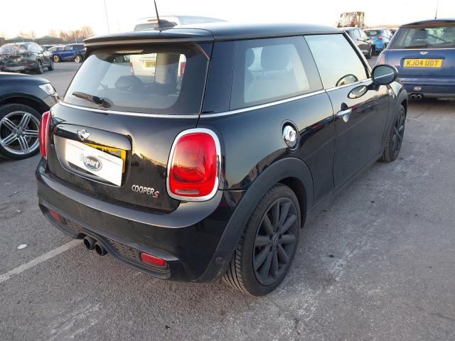 2016 MINI COOPER S A