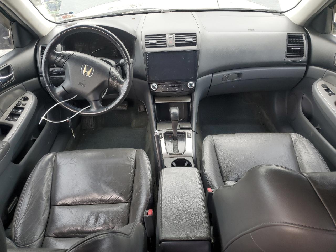 2006 Honda Accord - Image 8