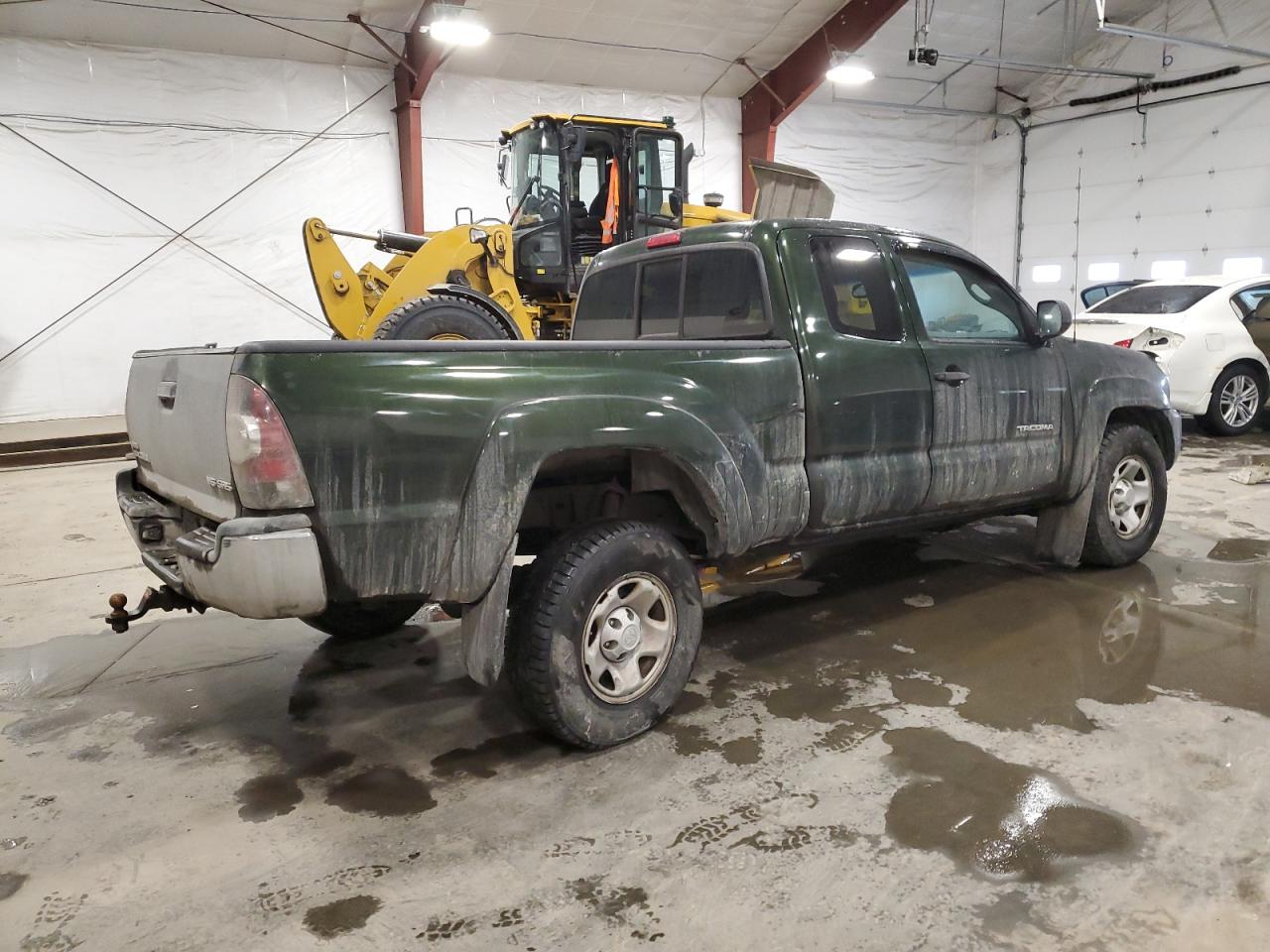 2012 Toyota Tacoma - Image 3